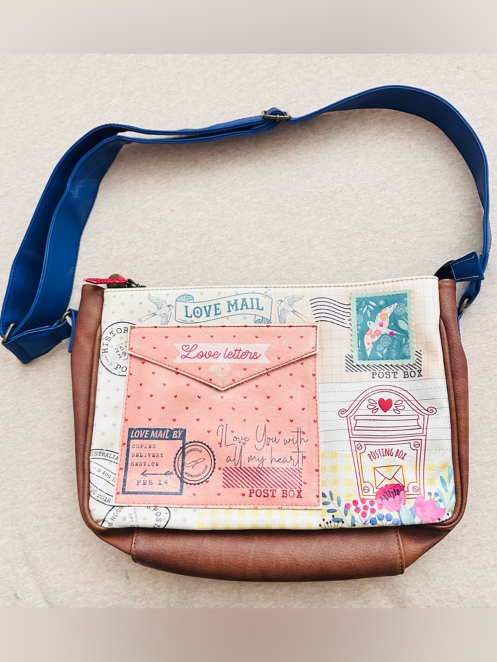 Blue Strap Women’s Crossbody Bag with Pink Mailbox Detail